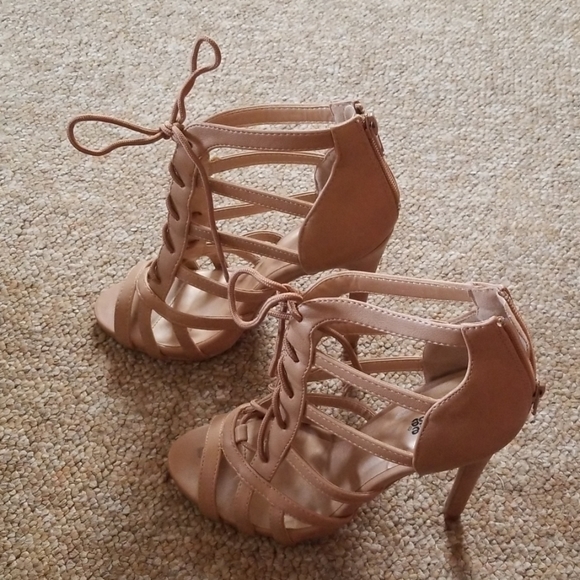 Heel good condition - Picture 4 of 6